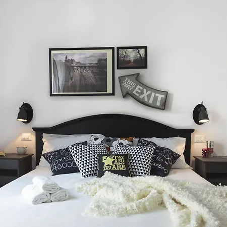 Πανσιόν Maison Coquette 4*